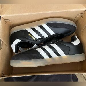 BRAND NEW adidas velo samba sneakers